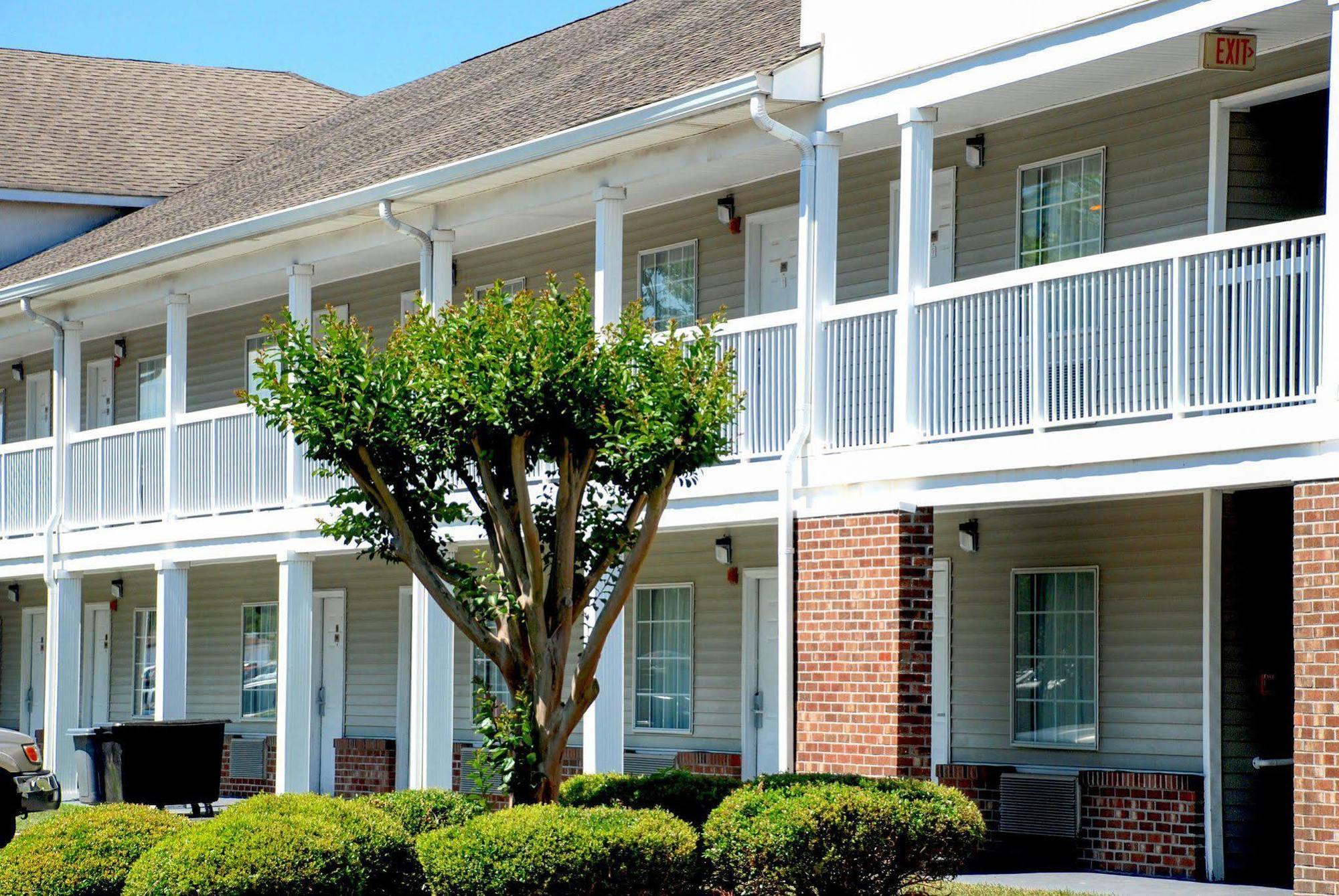 Suburban Studios Of Wilmington Exterior foto
